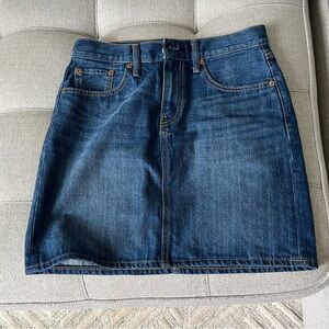 Levi’s Denim Skirt (W27)